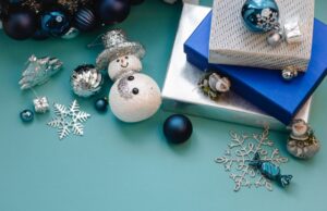 holiday hours for Nicaragua Immigration Blue and White Christmas Decorations