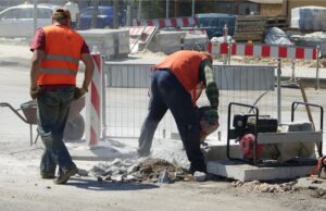 Minimum Wage Talks Construction Workers